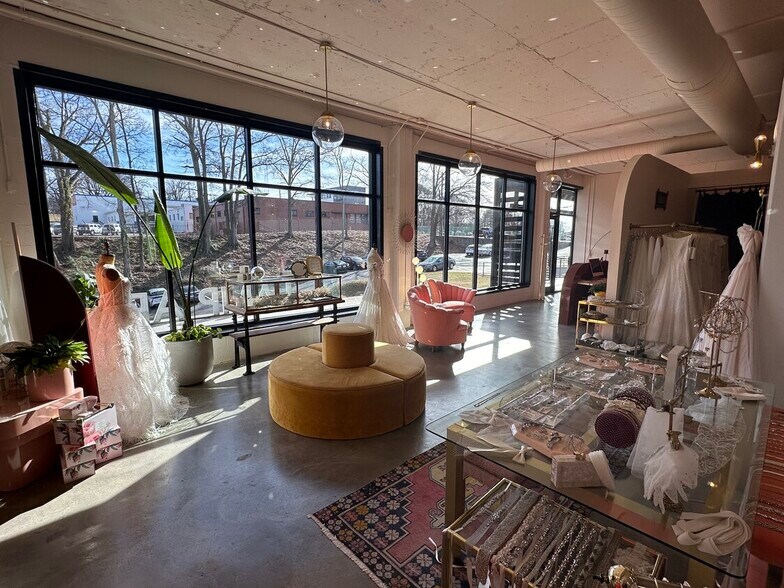 More Photos Of 1465 Howell Mill Rd NW, Atlanta General Retail For Lease