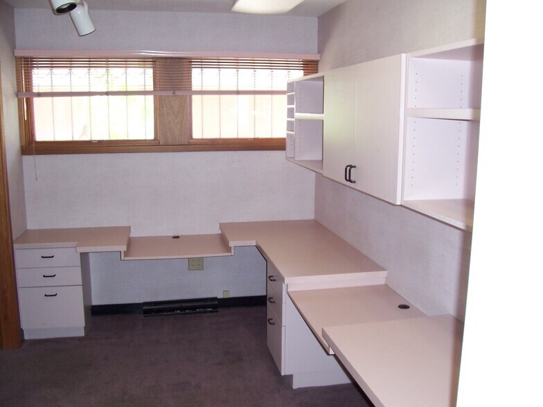 More Photos Of 1200 N Ventura Rd, Oxnard Medical For Sale