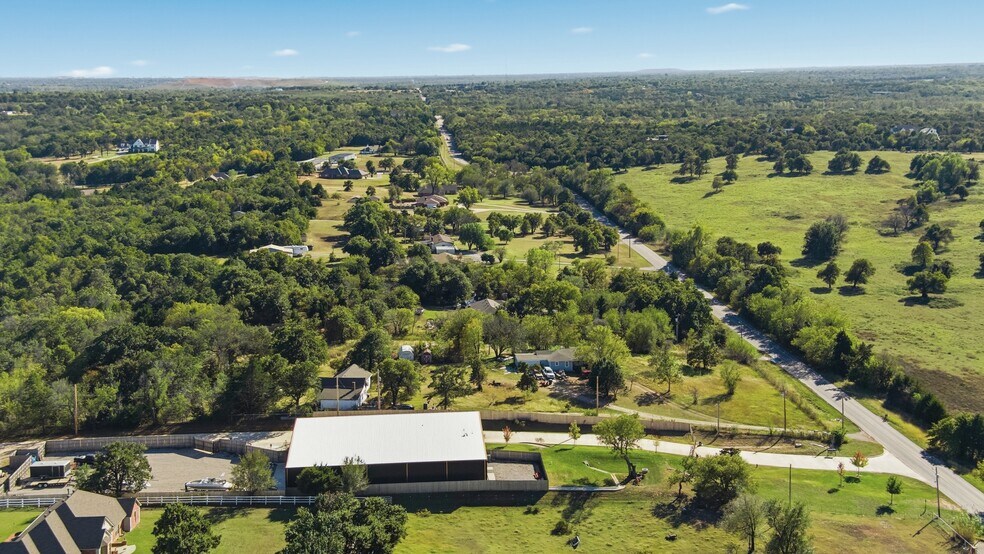 More Photos Of 8524 N Sooner Rd, Oklahoma City Industrial For Lease