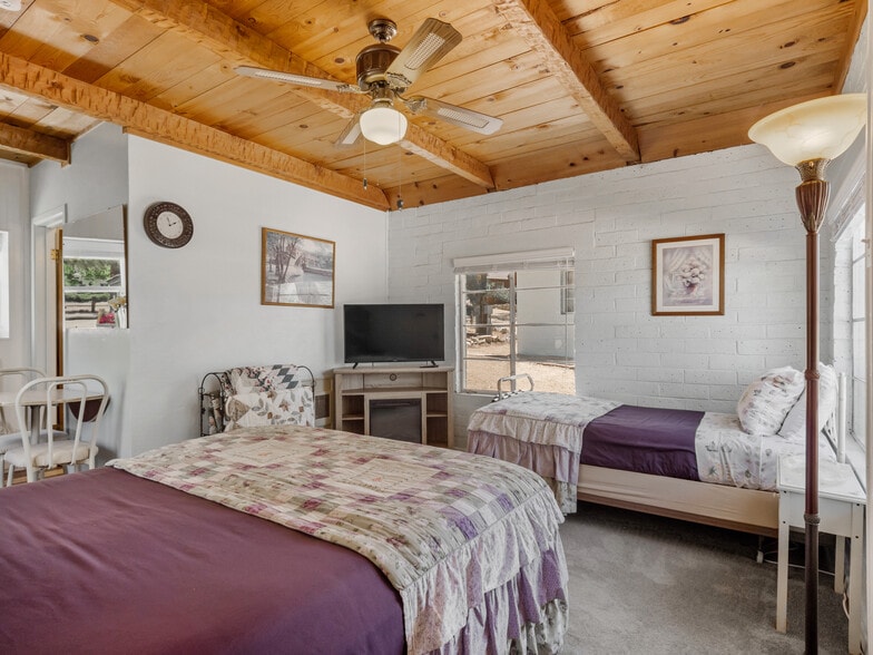 More Photos Of 106705 US Highway 395, Coleville Hotel For Sale