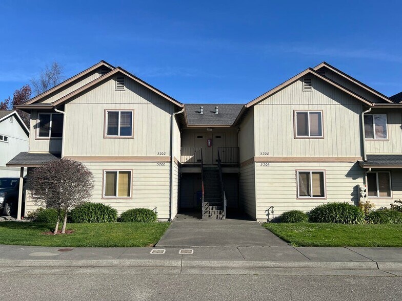 More Photos Of 3200 Matthew Ln, Fortuna Apartments For Sale