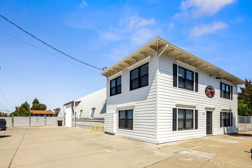 More Photos Of 65 Winslow St, Redwood City Warehouse For Sale