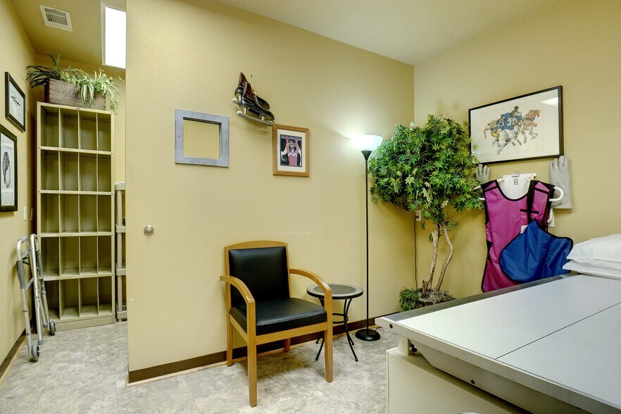 More Photos Of 924 Foster Ln, Weatherford Medical For Lease