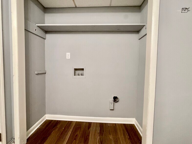 More Photos Of 11 Eumar Ct NW, Center Point Apartments For Sale