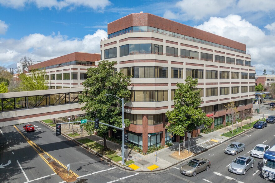 More Photos Of 1020 29th St, Sacramento Unknown For Lease