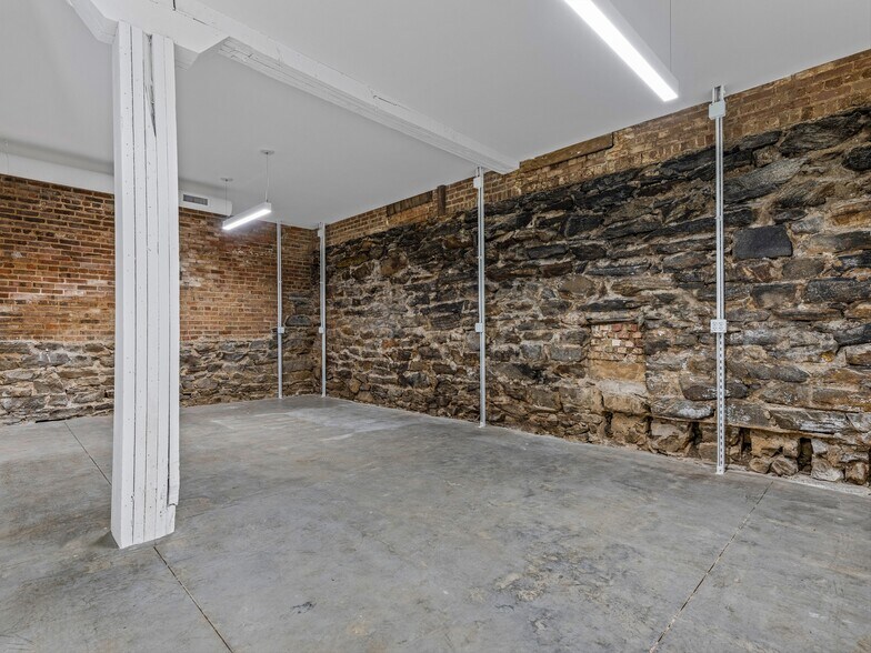 More Photos Of 170 Lyman St, Asheville Office For Lease