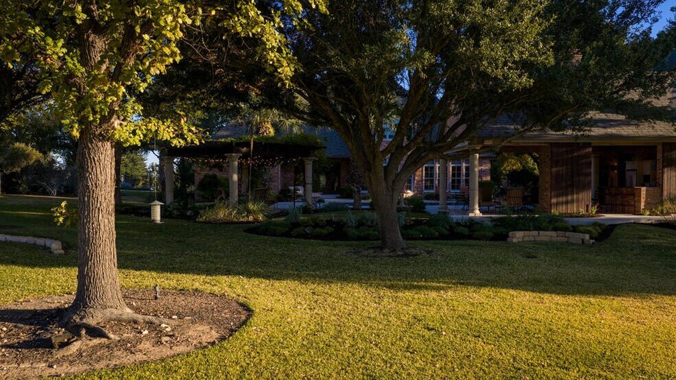 More Photos Of 2409 Commerce st, San Saba Land For Sale