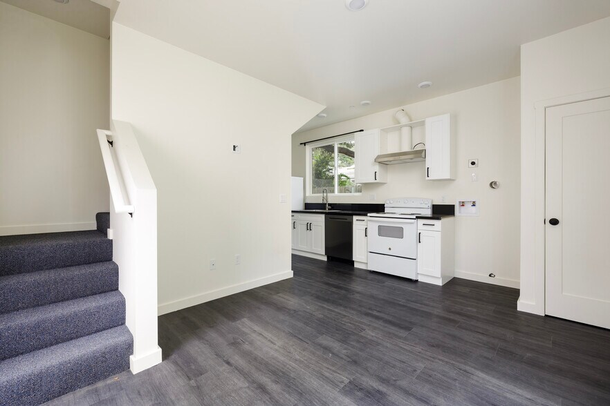 More Photos Of 6880 Pasado Rd, Isla Vista Apartments For Sale