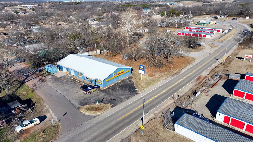 More Photos Of 106 W 3rd St, Chandler Auto Repair For Sale