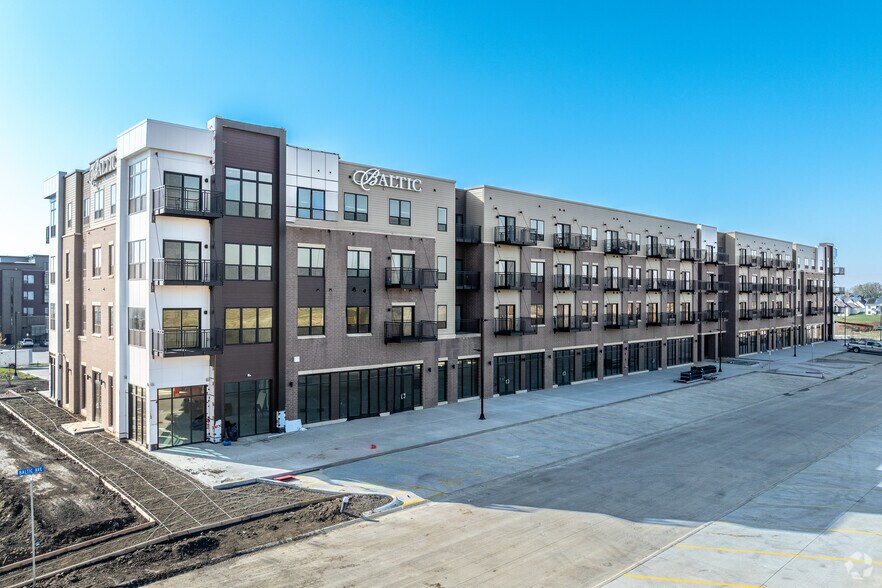 Primary Photo Of 1163 Baltic Ave, Tiffin Apartments For Lease