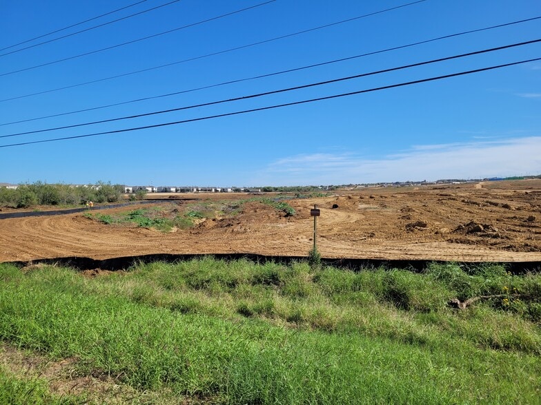 More Photos Of 5391 US-83, Laredo Land For Sale