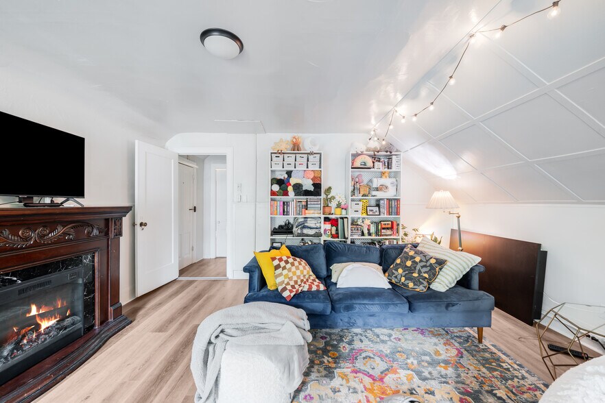 More Photos Of 508 Pearl St, Boulder Apartments For Sale