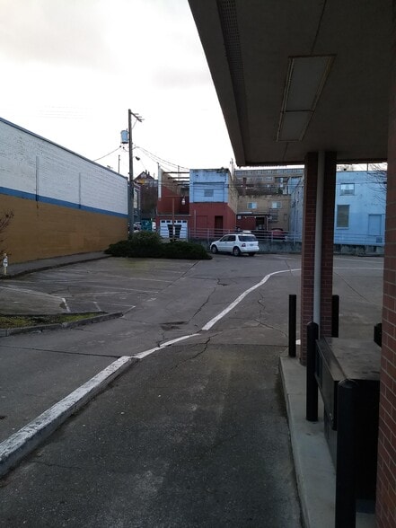 More Photos Of 102 E Front St, Port Angeles Office Residential For Lease