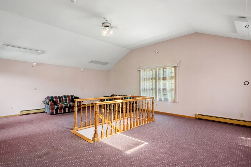 More Photos Of 275 W Main St, Norton Office Residential For Sale