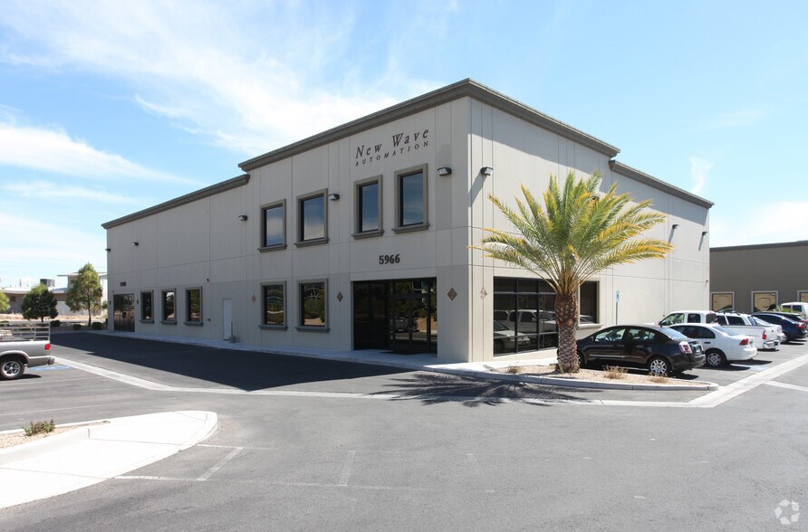More Photos Of 5960 Topaz St, Las Vegas Light Distribution For Sale