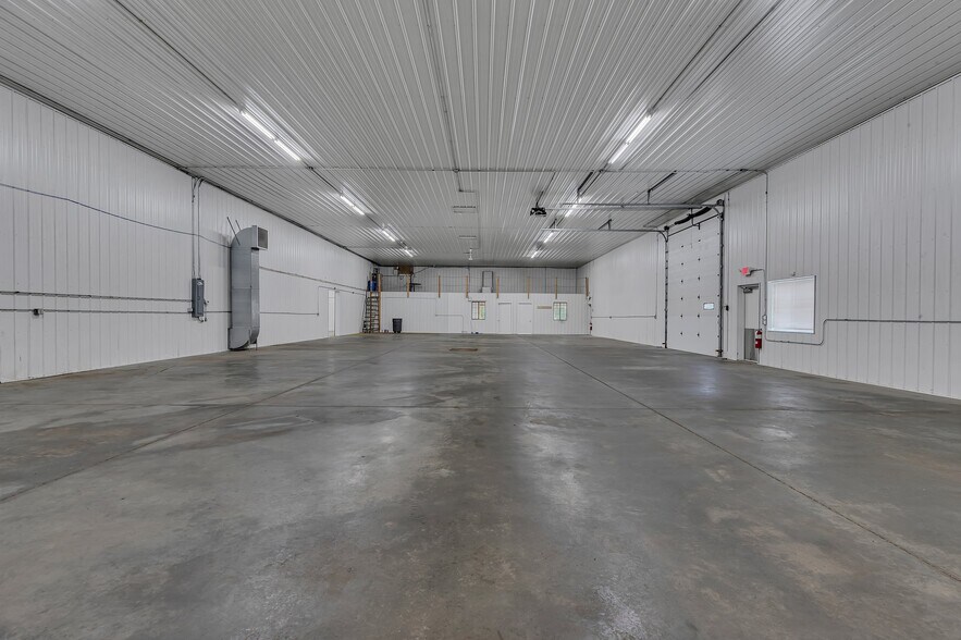 More Photos Of 3955 Shadowwood Dr NE, Sauk Rapids Warehouse For Sale