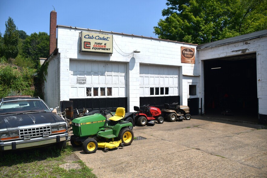 More Photos Of 714 River Ave, Emlenton Warehouse For Sale