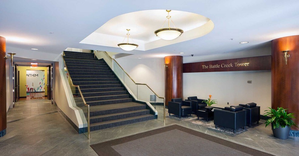 More Photos Of 70 Michigan Ave W, Battle Creek Office Residential For Lease