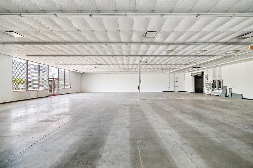More Photos Of 5817 Antoine Dr, Houston Freestanding For Sale