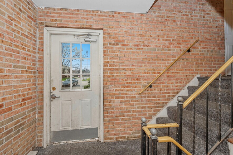 More Photos Of 2302 Salvador St, Cincinnati Apartments For Sale