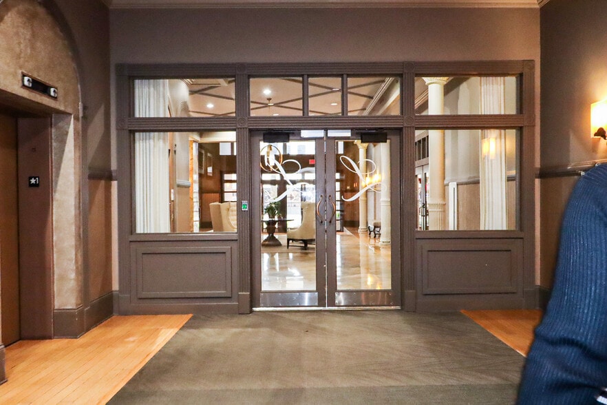 More Photos Of 800 Market St, Chattanooga Apartments For Sale