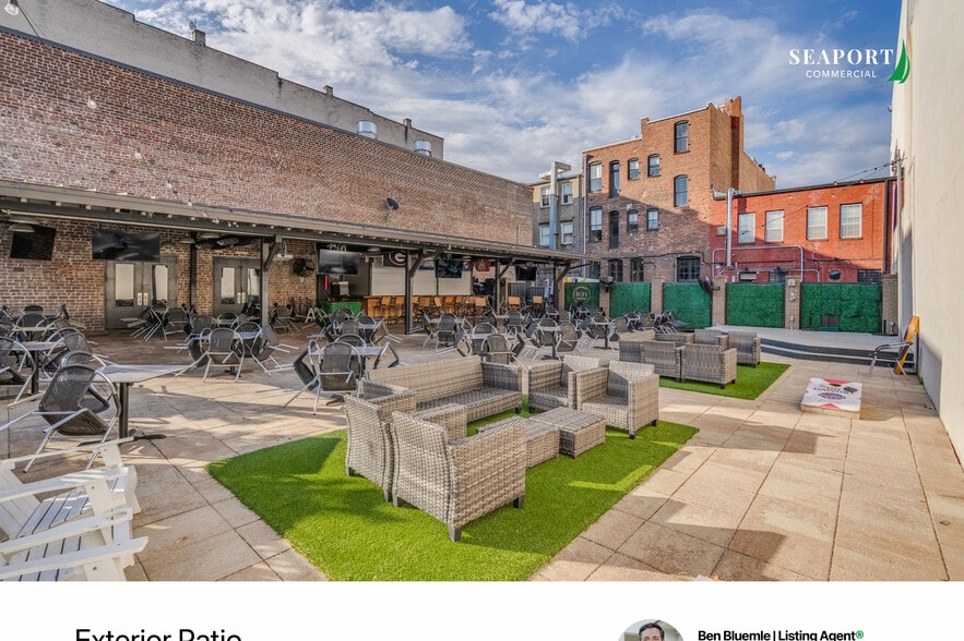 More Photos Of 209 W Congress St, Savannah Restaurant For Sale