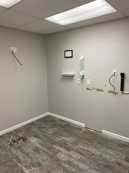 More Photos Of 2208-2412 State Route 52, Pine Bush Freestanding For Lease