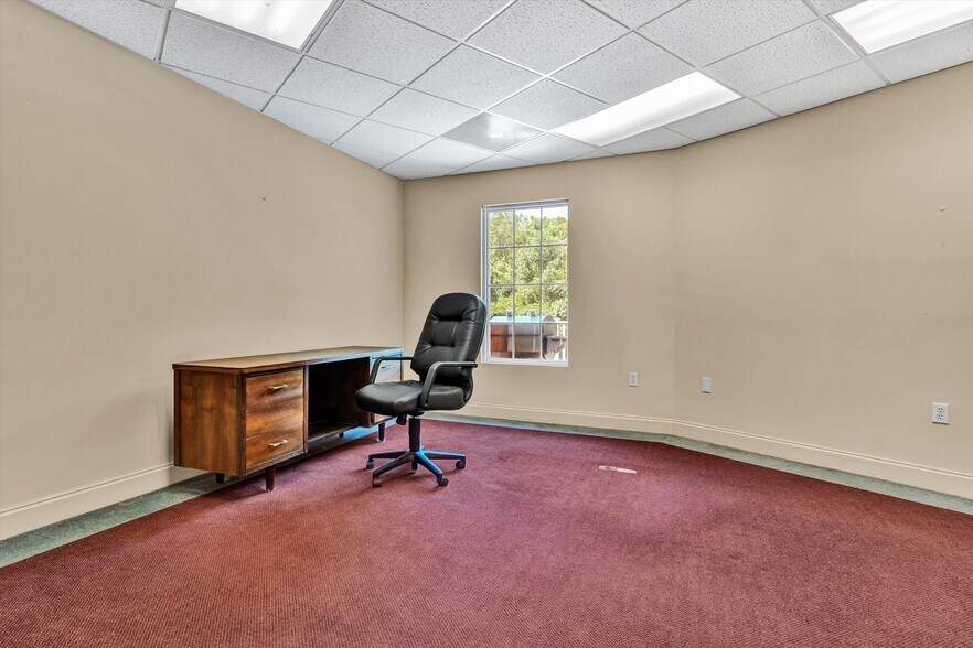 More Photos Of 180 Amt Tech Dr, Rocky Mount Medical For Sale