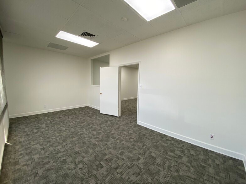 More Photos Of 3100 Mill St, Reno Office For Lease