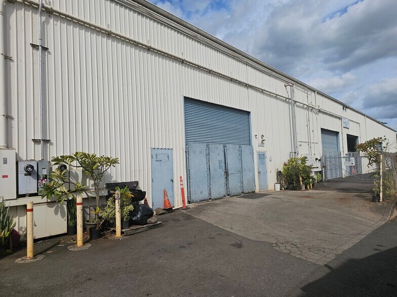 Primary Photo Of 96-1276 Waihona St, Pearl City Warehouse For Sale