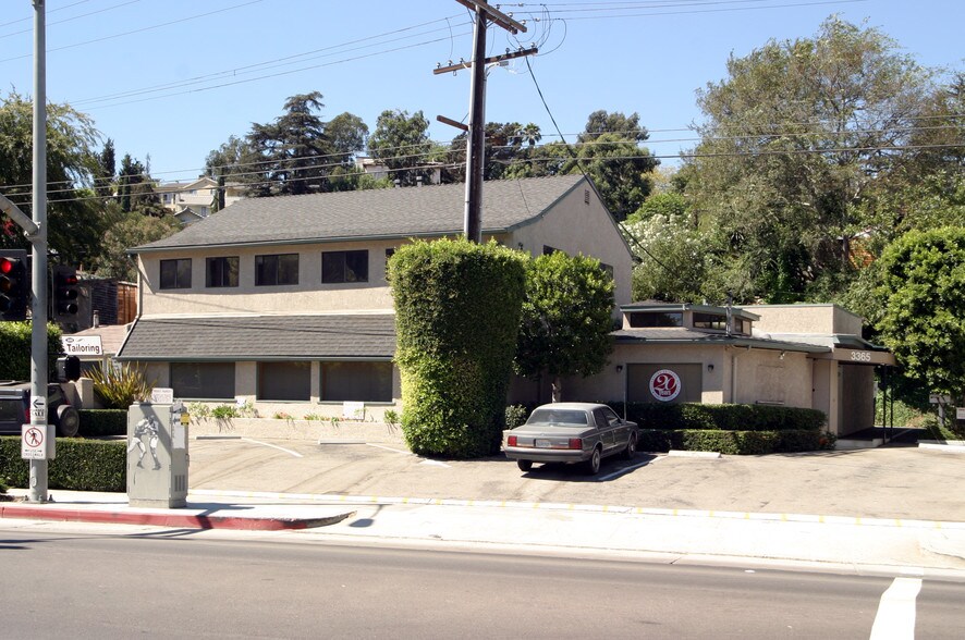 Primary Photo Of 3361-3365 Barham Blvd, Los Angeles Loft Creative Space For Lease