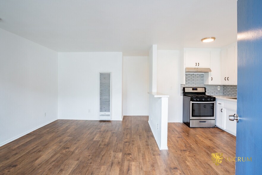 More Photos Of 823 Lagoon Ave, Wilmington Apartments For Sale