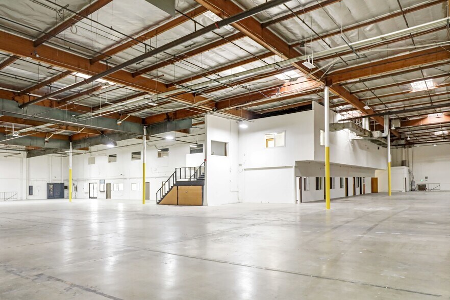 More Photos Of 140 N Orange, City Of Industry Distribution For Sale