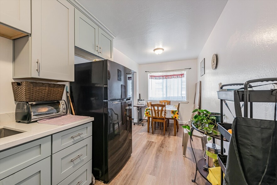More Photos Of 3404 School St, Oakland Apartments For Sale