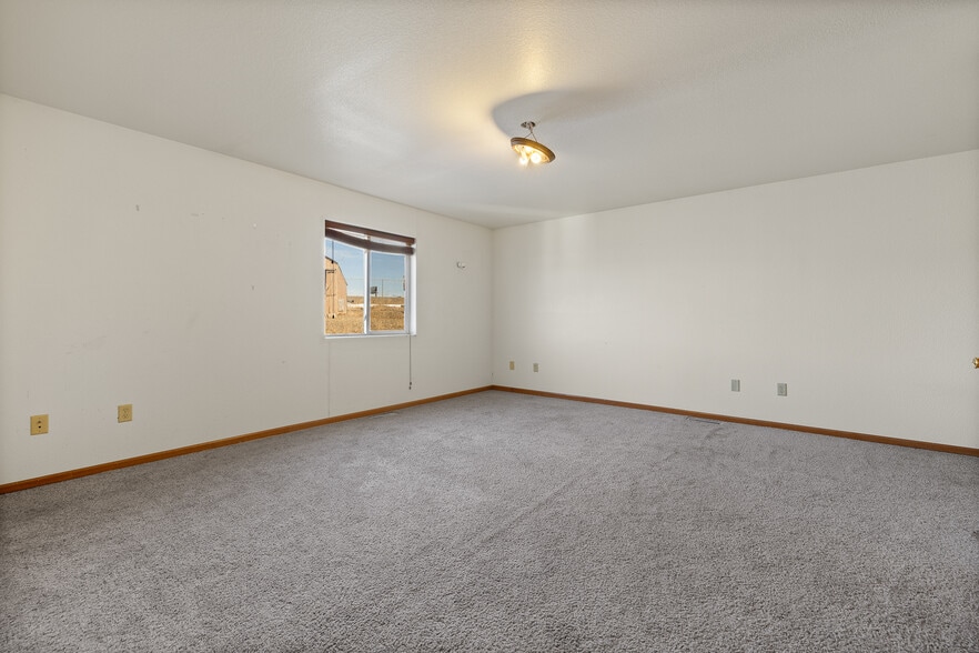 More Photos Of 306 Hillview Dr, Box Elder Office For Sale