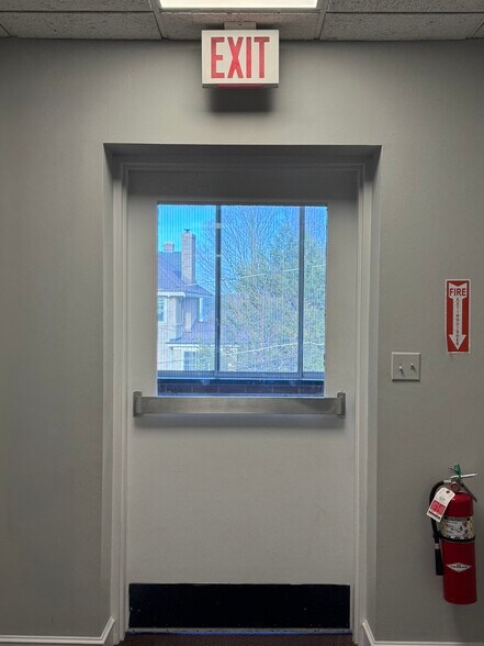 More Photos Of 76 Summer St, Fitchburg Office For Sale