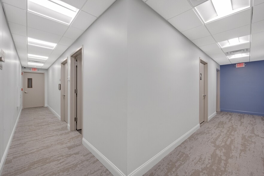 More Photos Of 25 Wheeler Ave, Pleasantville Storefront Retail Office For Lease