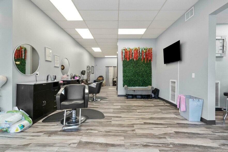 More Photos Of 1191 Main St, East Hartford Storefront Retail Office For Sale