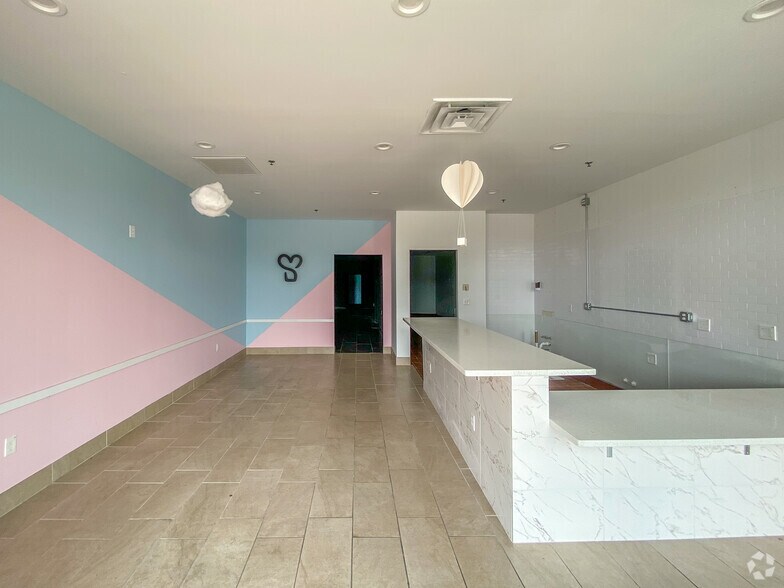 More Photos Of 2525 Anderson Ln W, Austin Unknown For Lease