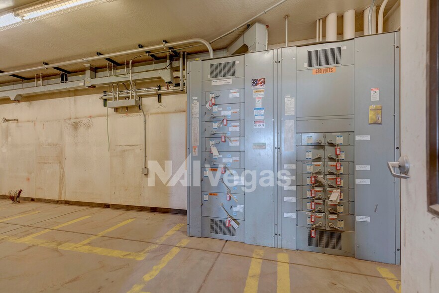 Primary Photo Of 1011 E Alexander Ave, North Las Vegas Manufacturing For Sale