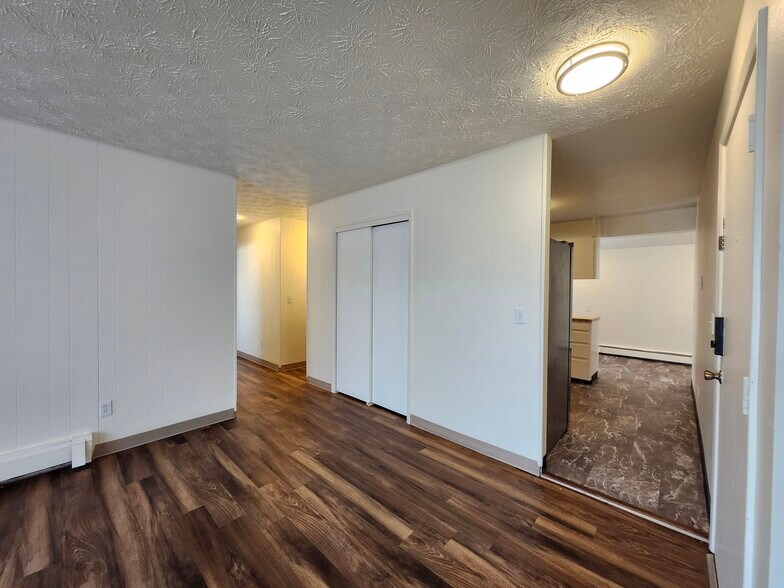 More Photos Of 3925 E 9th Ave, Anchorage Multifamily For Sale