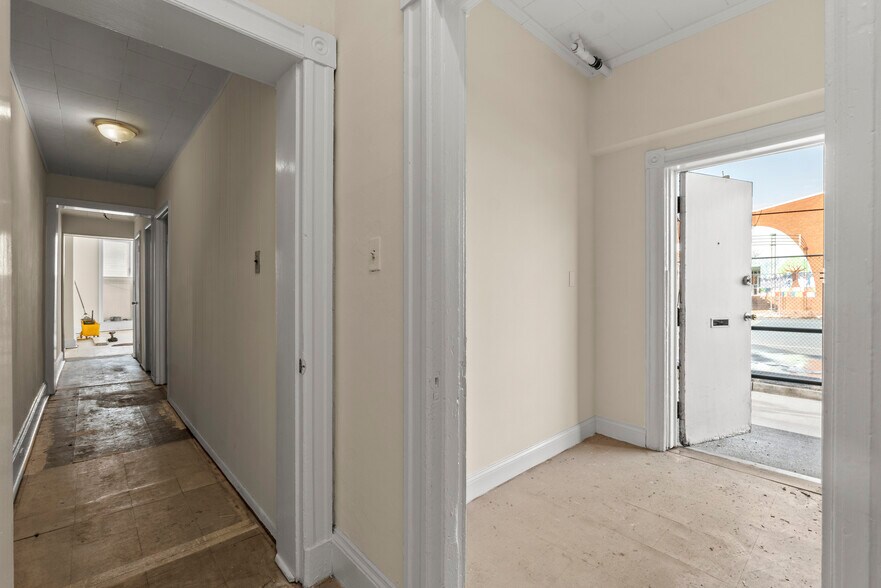 More Photos Of 2541 St Paul St, Baltimore Office For Sale