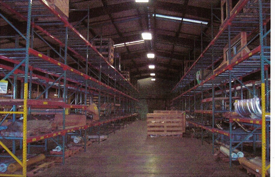 More Photos Of 2605 N State Highway 91, Denison Warehouse For Lease