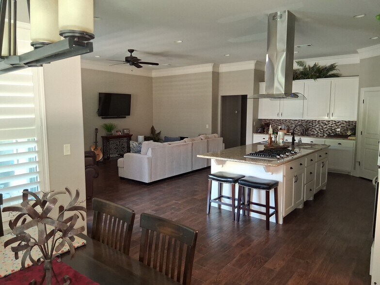 More Photos Of , Tomball Unknown For Sale