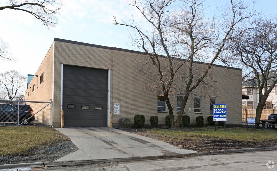 More Photos Of 9611 Winona Ave, Schiller Park Warehouse For Lease