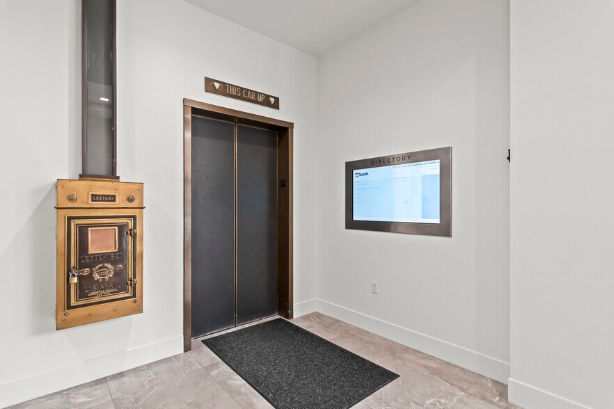 More Photos Of 205 S 5th St, Springfield Office For Lease