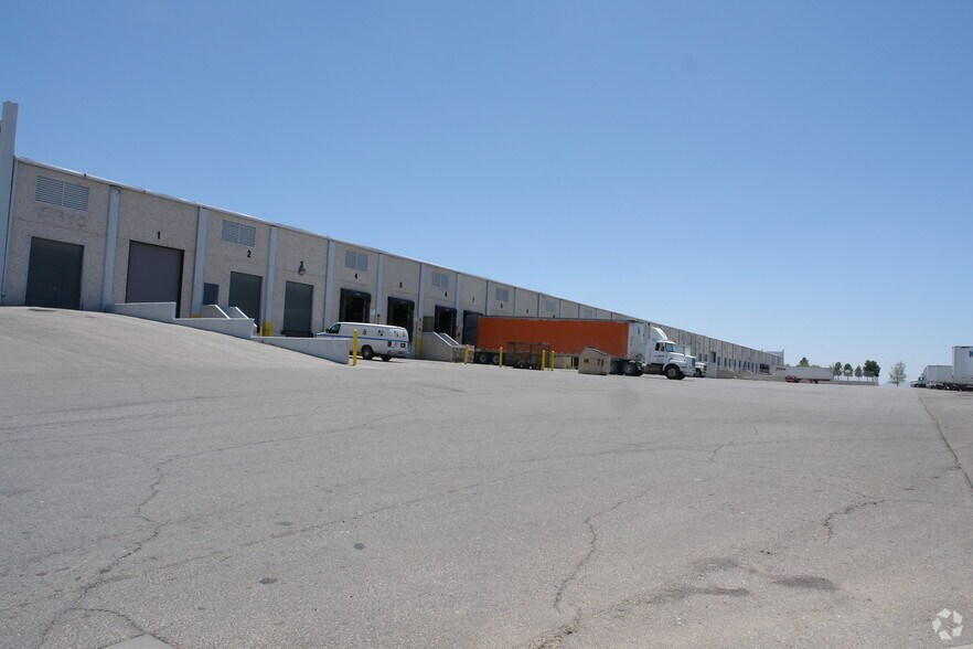 More Photos Of 12160 Rojas Dr, El Paso Warehouse For Lease