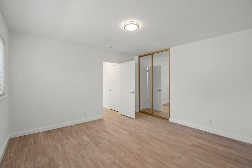 More Photos Of 1625 Palmetto Ave, Pacifica Apartments For Sale