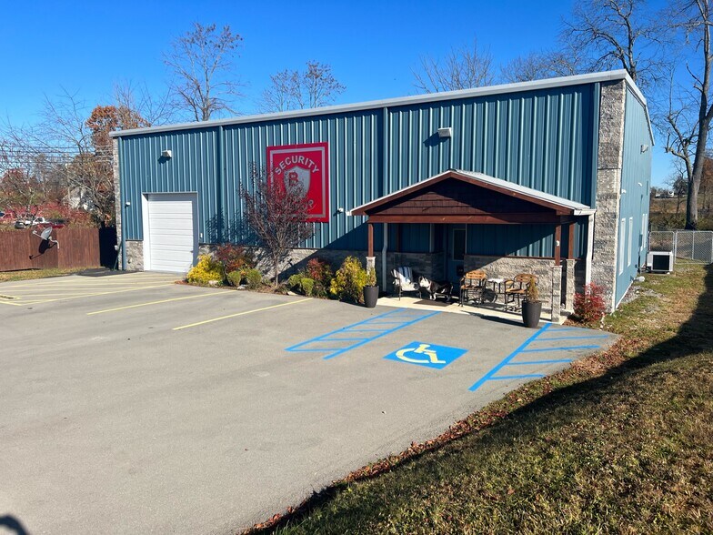 More Photos Of 16038 Seneca Trl N, Maxwelton Office For Sale