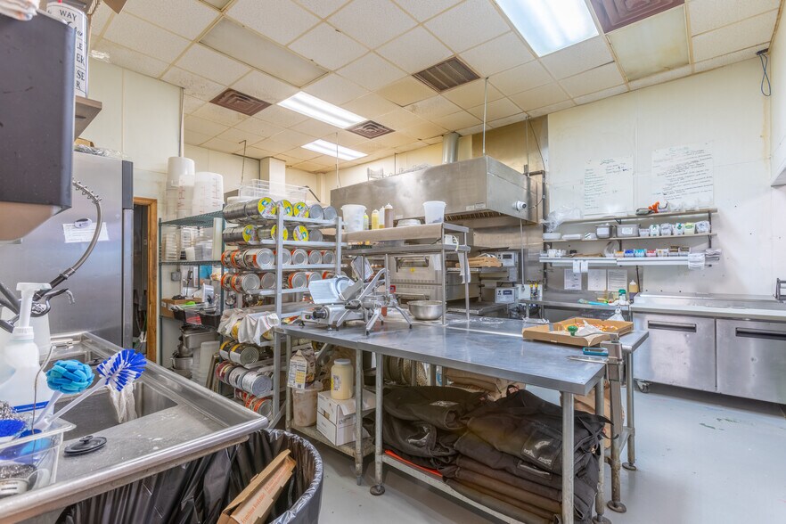 More Photos Of 100 Ridgeview Dr, Smithfield Storefront For Sale